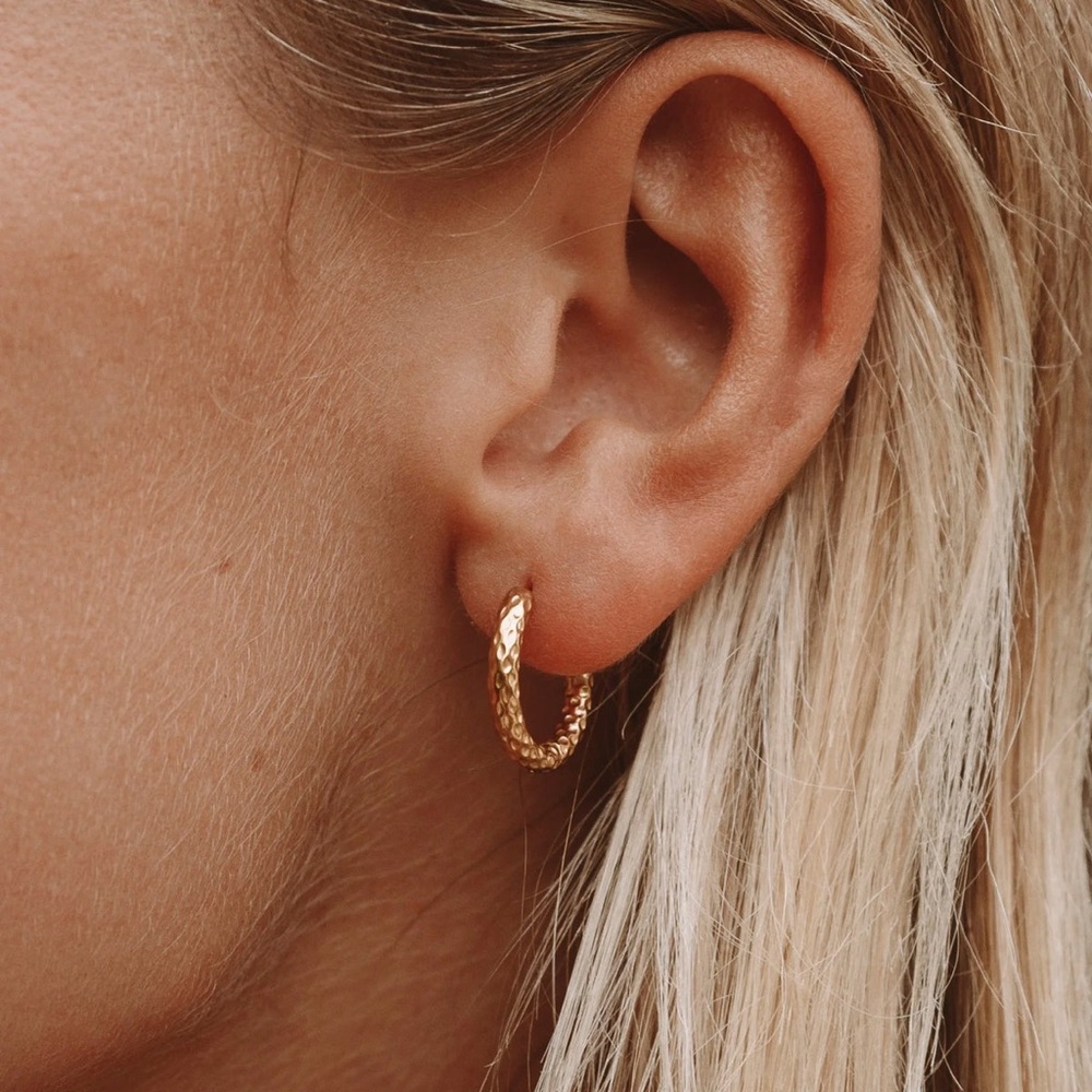 ATOLEA Hammered Hoops Earrings - Gold